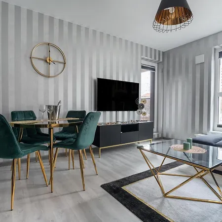 Pure Premium - Free Parking & Ac Lägenhet Wrocław