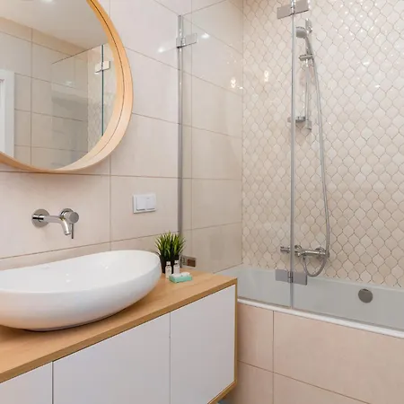 Pure Home Premium Apartments - Parking Free Apartmán