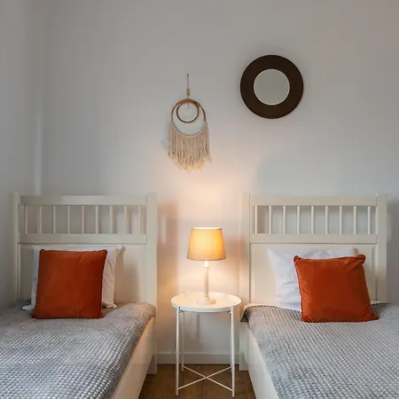 Pure Home Premium Apartments - Parking Free