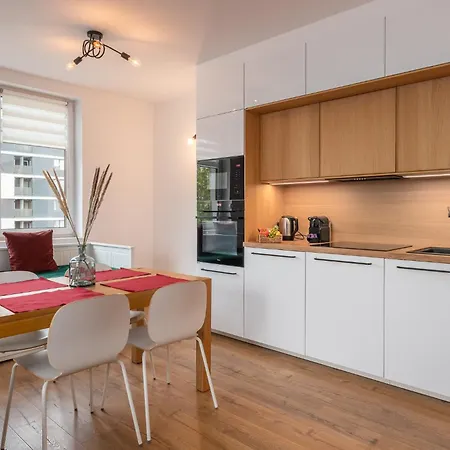 Pure Home Premium Apartments - Parking Free *