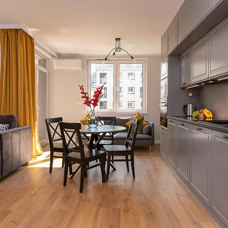 Pure Premium - Free Parking & Ac Wrocław