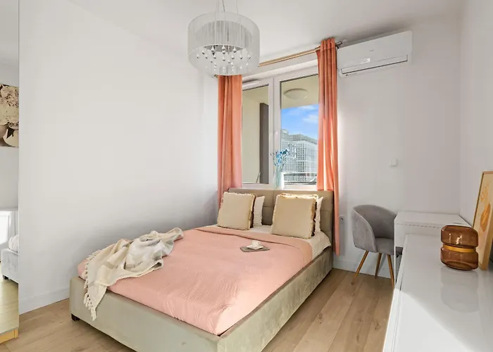 Pure Premium - Free Parking & Ac * Breslavia