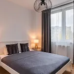Pure Premium - Free Parking & Ac Lägenhet *