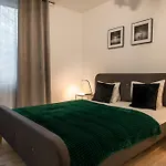 Pure Premium - Free Parking & Ac Wrocław