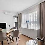 Lägenhet Pure Premium - Free Parking & Ac Wrocław