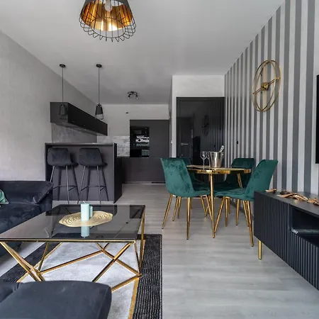 דירה Pure Premium - Free Parking & Ac