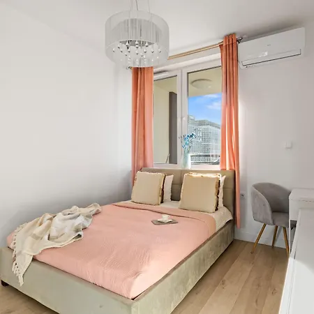 Pure Premium - Free Parking & Ac * ורוצלב