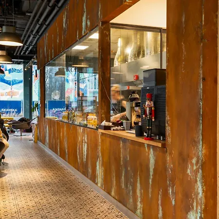 Pure Premium - Free Parking & Ac *